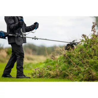   BOSCH Trimmer cu acumulator GFR 18V-25BH, cu lamă + cap pentru fir, fără perii, reglaj de turație (fără acumulator și încărcător)