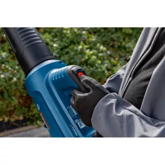   BOSCH BITURBO Suflantă de frunze fără fir GBL 18V-750 (fără baterie și încărcător)