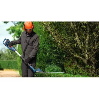   BOSCH Tăietor de gard viu telescopic pe acumulator 200 - 250 cm GHE 18V-50T cu reglaj turație (fără acumulator și încărcător)