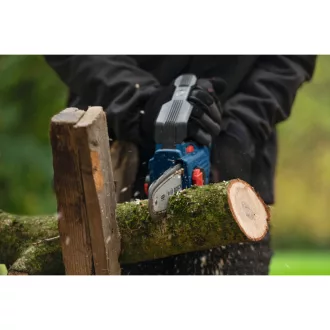   BOSCH Fierăstrău cu lanț pe acumulator 15 cm GKE 18V-15 fără perii, cu reglaj turație (fără acumulator și încărcător)