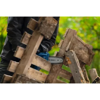   BOSCH Fierăstrău cu lanț pe acumulator 15 cm GKE 18V-15 fără perii, cu reglaj turație (fără acumulator și încărcător)