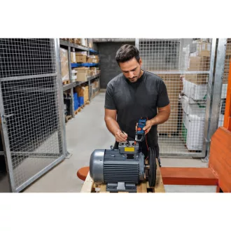   BOSCH Clește de blocare multimetrul GMC 600-15 cu ecran LCD inversat CAT IV 300 V / CAT III 600 V IP54