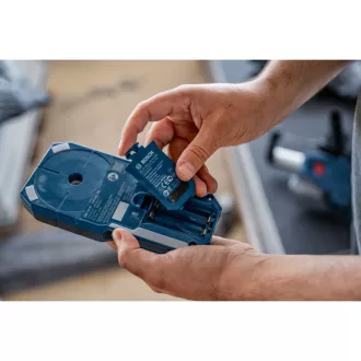   BOSCH Detector de pereți GMS 120-27 în husă de protecție (1 x acumulator BA 3,7V 1,0 Ah + cablu USB-C) IP54