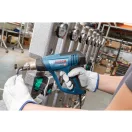BOSCH Pistol cu aer cald cu afișaj LCD GHG 23-66 în cutie L-BOXX + set duze / 2300 W