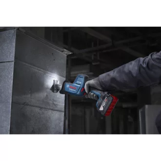   BOSCH Ferastrau sabie compact cu acumulator GSA 18V-24 cu reglaj de turație (fără acumulator și încărcător)