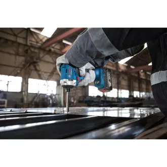   BOSCH Șurubelniță cu impact cu acumulator 215 Nm 1/4" GDR 18V-215 în L-BOXX (fără acumulator și încărcător)