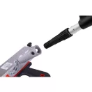 Poate fi înclinat pe o spatulă suplimentară pentru mâner