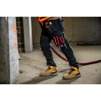   MILWAUKEE FREEFLEX™ Pantaloni de lucru universali negri 245 g/m2 / mărimea 48 W32/L32