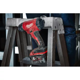   Suflantă de aer cald fără fir MILWAUKEE M18 BHG-502C (2 baterii de 5,0 Ah + încărcător)