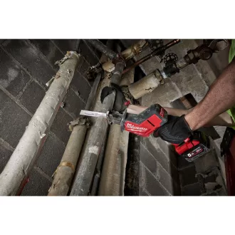   Ferăstrău alternativ fără fir MILWAUKEE M18 FHZ-502 x (2 x baterii de 5,0 Ah + încărcător)