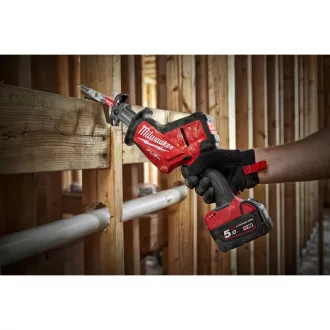   Ferăstrău alternativ fără fir MILWAUKEE M18 FHZ-502 x (2 x baterii de 5,0 Ah + încărcător)