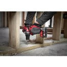 Mașină de găurit cu acumulator MILWAUKEE M18 BLDD2-402 x (2 x baterii de 4,0 Ah + încărcător)