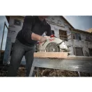 MILWAUKEE Ferăstrău circular fără fir M18 BLCS66-502 x fără perie de cărbune (2 x baterii de 5,0 Ah + încărcător)