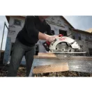 MILWAUKEE Ferăstrău circular fără fir M18 BLCS66-502 x fără perie de cărbune (2 x baterii de 5,0 Ah + încărcător)