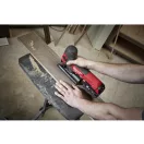 Ferăstrău alternativ fără fir MILWAUKEE M18 FBJS-502 x (2 x baterii de 5,0 Ah + încărcător)