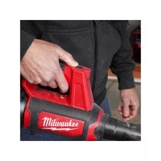   Suflantă de aer fără fir MILWAUKEE M12 BBL-0 (fără baterie + încărcător)