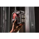 MILWAUKEE Laser cu 3 planuri fără fir M12 3PL-401C (1 x baterie de 4,0 Ah + încărcător)