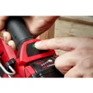 MILWAUKEE Pisător de cuie fără fir M18 FFNS-502C (2 baterii de 5,0 Ah + încărcător)