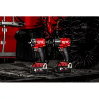   Șofer cu impact MILWAUKEE cu acumulator M18 FIW2P12-502 x cu știft de impact (2 x baterie de 5,0 Ah + încărcător)