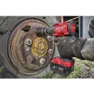 Șofer cu impact MILWAUKEE cu acumulator M18 FMTIW2F12-502 x (2 x baterie de 5,0 Ah + încărcător)