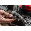 Fierăstrău cu acumulator MILWAUKEE M18FPS55-552P (2 baterii de 5,5 Ah + încărcător)