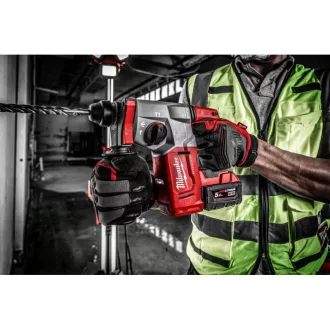   Ciocan combinat fără fir MILWAUKEE M18 BLH-502 x SDS-Plus (2 x baterii de 5,0 Ah + încărcător)