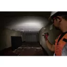 Lanterna cu LED cu acumulator MILWAUKEE 2000 lm cu focus reglabil L4 FL2000-301 (1 x 3,0 Ah acumulator + USB