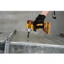 INGCO Surubelniță cu percuție pe acumulator 1/4" 285 Nm fără perii de carbon 20 V (2 x 2,0 Ah acumulator + încărcător)