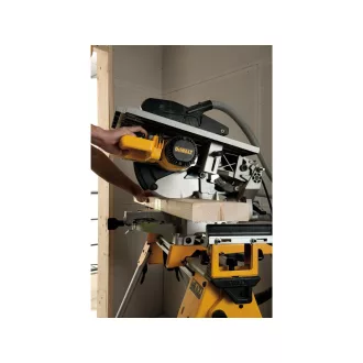 DEWALT ferăstrău de onglet combinat 1600 W D27113