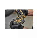 DEWALT Acumulator cauciucat 18 V / 5 Ah DCB184G