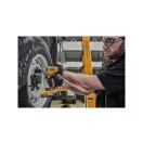 DEWALT Șurubelniță cu impact pe baterie 18 V fără acumulator 1/2" 812 Nm (2 x 5,0 Ah baterie + încărcător + TSTAK)