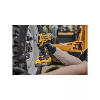   DEWALT Șurubelniță cu impact pe baterie 18 V fără acumulator 1/2" 812 Nm (2 x 5,0 Ah baterie + încărcător + TSTAK)
