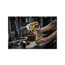 DEWALT Șurubelniță cu impact pe baterie 18 V 1/2" 1626/2372 Nm (2 x 5,0 acumulator + încărcător) în cutie TSTAK