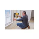 Polizor unghiular cu acumulator DEWALT 18 V (fara baterie + incarcator) DCN662N