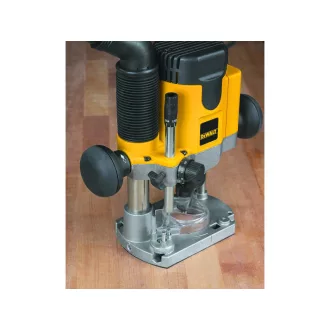 Router DEWALT 1100 W DW621