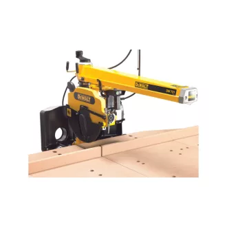 Ferăstrău circular DEWALT 2000 W DW721KN