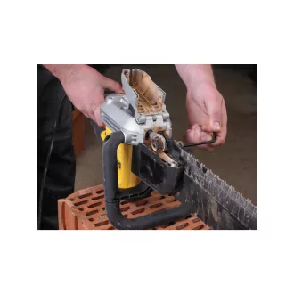 Ferăstrău aligator DEWALT 1700 W DWE398