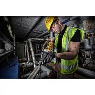Slefuitor drept DEWALT 450 W DWE4884
