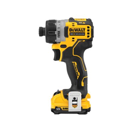 Șurubelniță fără fir DEWALT 12 V fără perie de cărbune (2 x 2,0 Ah baterii + încărcător) DCF601D2