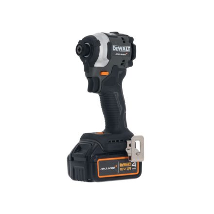 DEWALT/McLaren Șurubelnic cu percuție pe baterie 18 V 208Nm 1/4" (1 x 4,0 Ah baterie + încărcător + TSTAK)