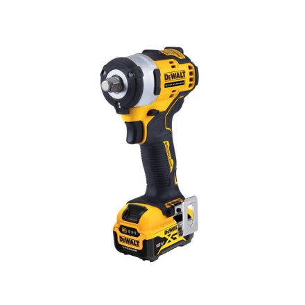Șofer cu impact DEWALT 12 V fără perie de cărbune (2 x baterie de 5,0 Ah + încărcător) DCF901P2
